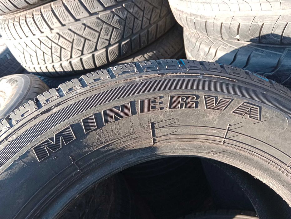 Opona używana 205/65R16C Minerva Ice-Plus S110 1szt.