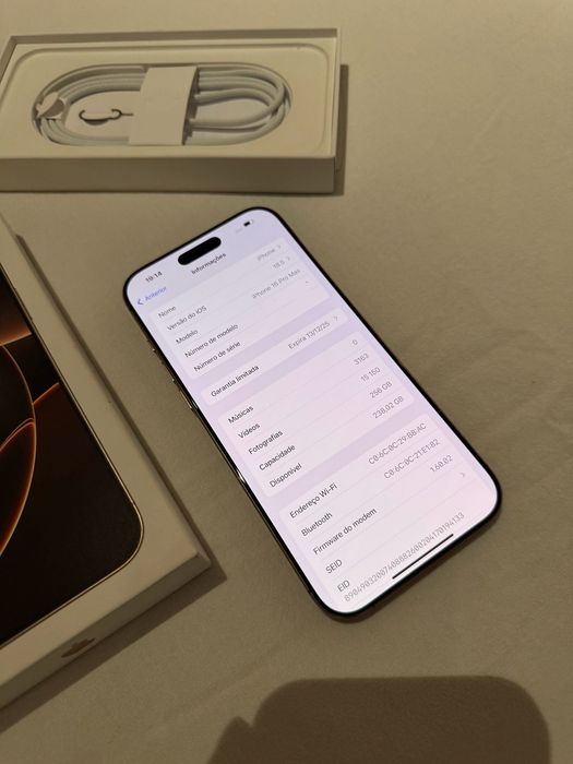 iPhone 16 Pro Max 256Gb - Novo / Garantia