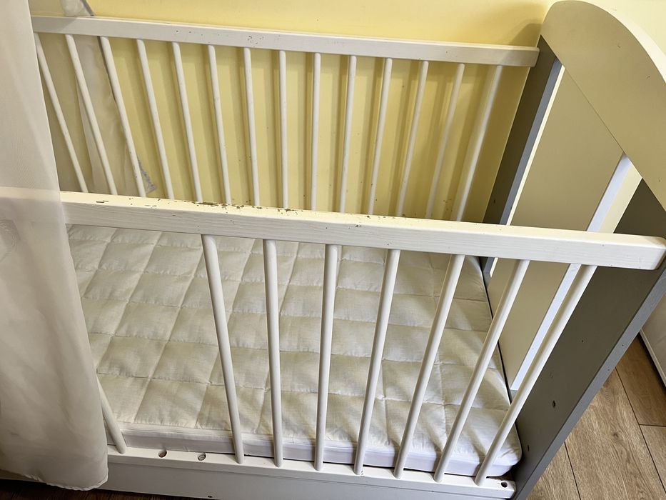 Lóżeczko dziecięce + baldachim