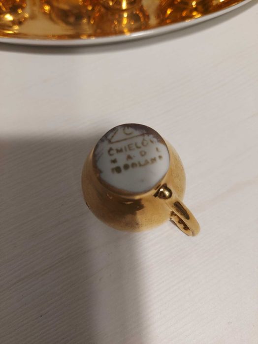 Złocony serwis dla lalek Ćmielów