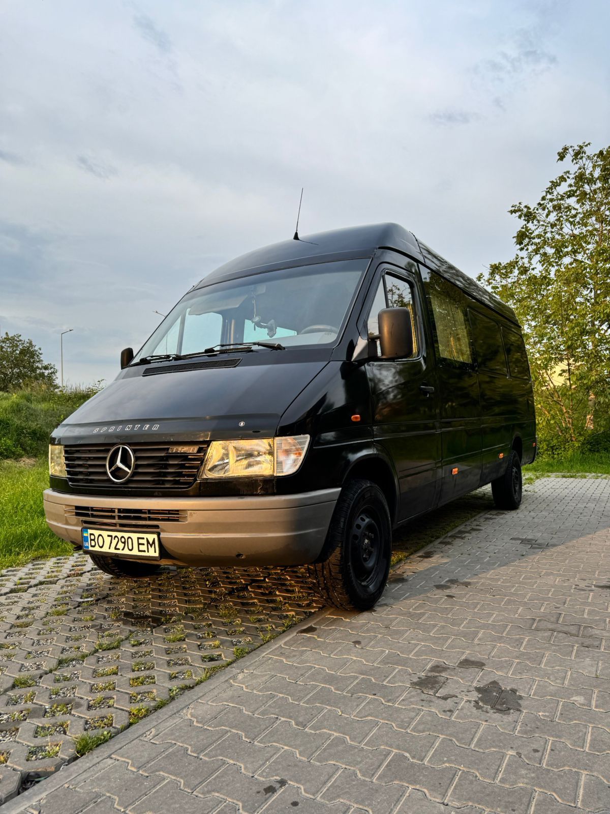 Sprinter 312  tdi 1998 року народження)