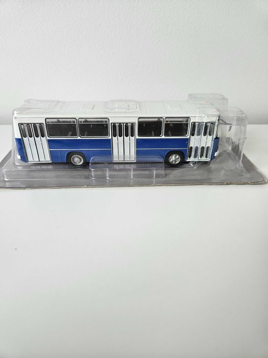Model Ikarus 260 Kultowe Autobusy PRL DeAgostini skala 1:72