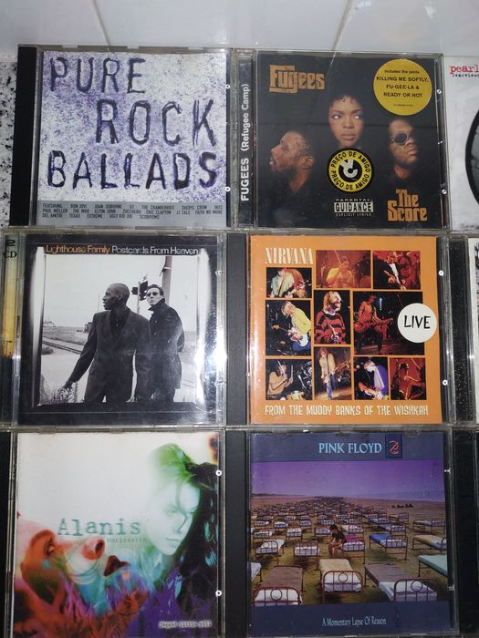 Vários cd's originais como novos