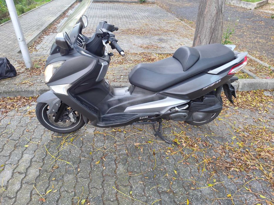 Vendo ou troco por carro SYM GTS 125 i