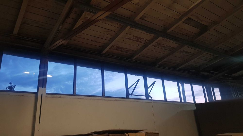 Sprzedam halę 2500 m2 wraz z działką 0,6ha