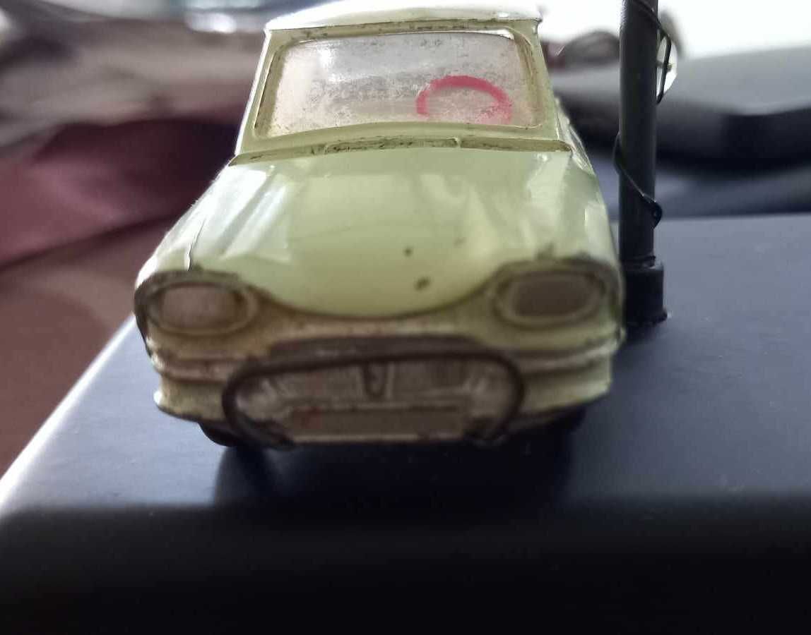 Miniatura Citroen AMI 6 - Solido