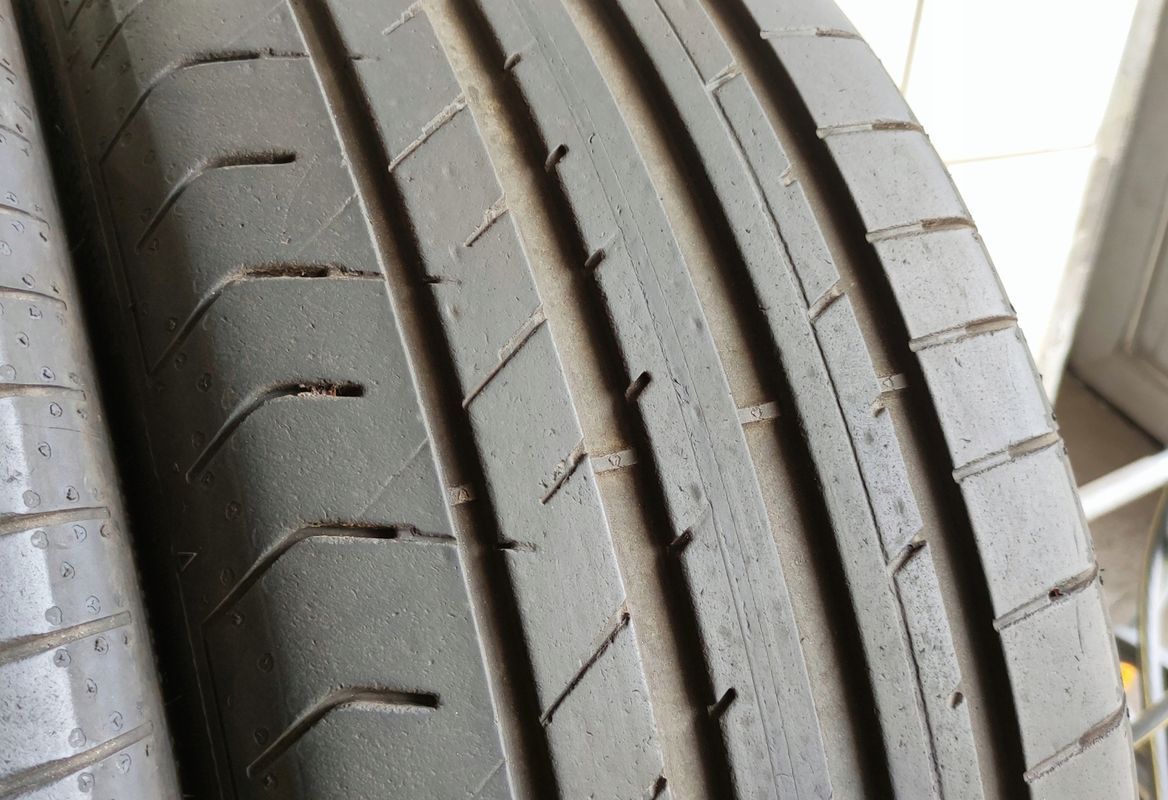 2x 235/45r18 Dunlop Sport 98y 2022r 6,27mm C/A/70dB
