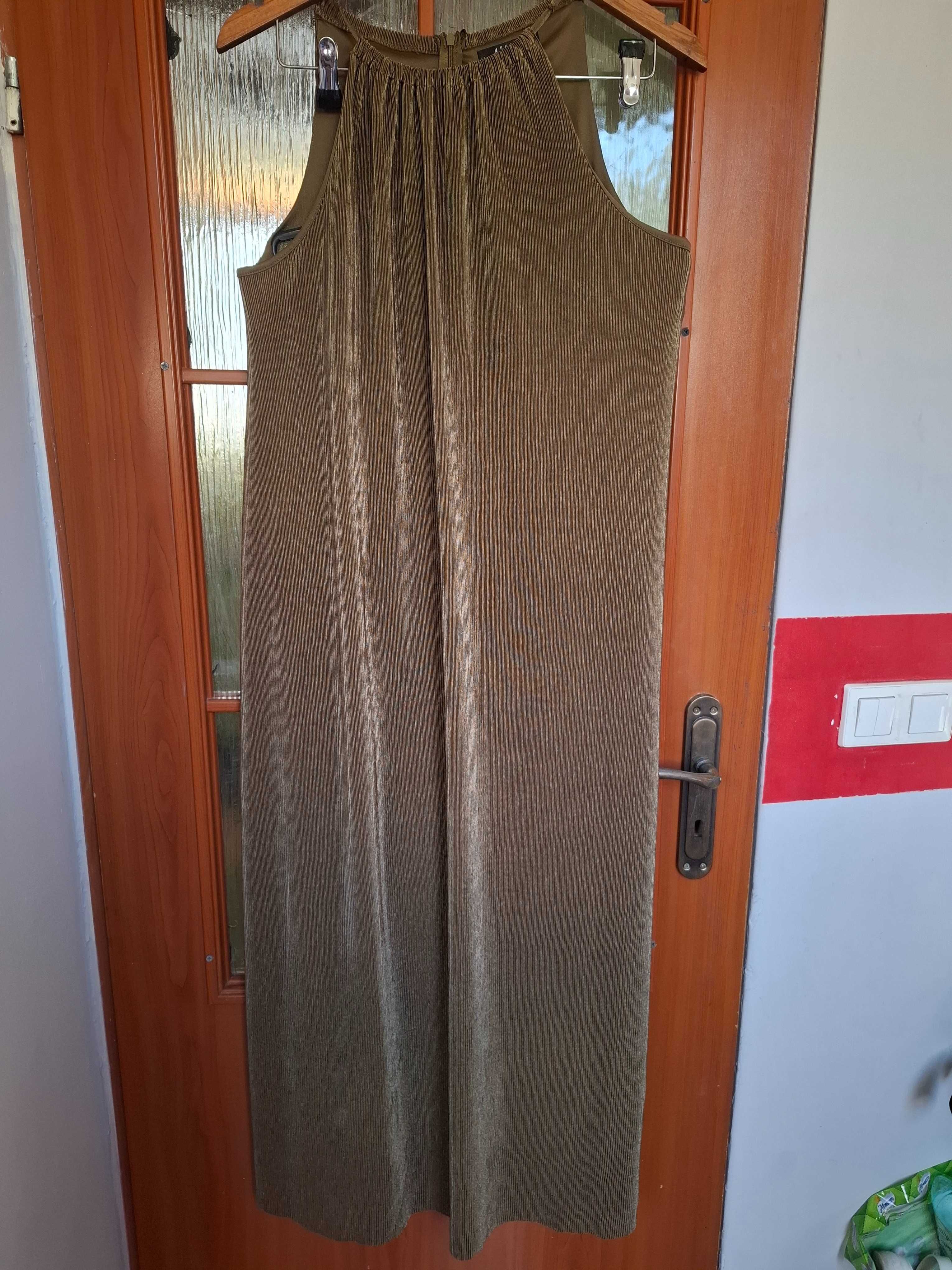 Sukienka zwiewny material