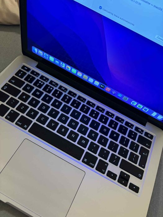Mac book pro 12,1