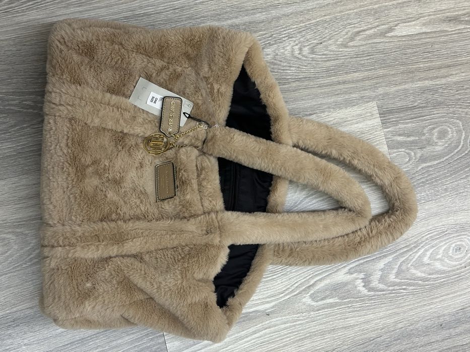 Хутряна сумка-шопер, переноска для тварин  із штучного River Island