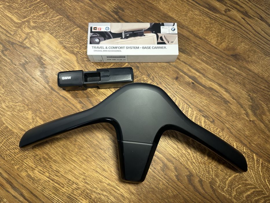 Oryginalny wieszak BMW z uchwytem travel & comfort