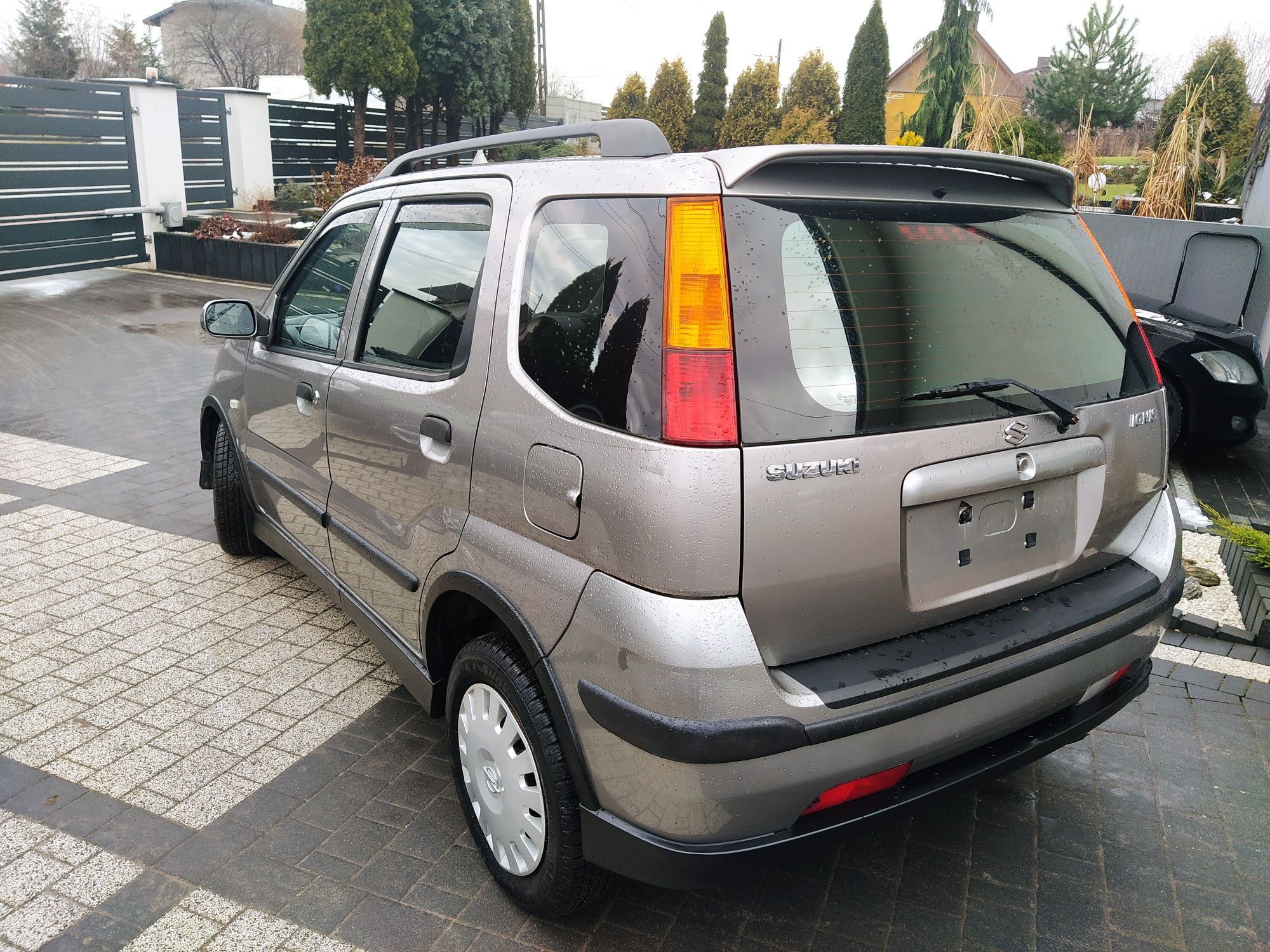 Suzuki ignis 2003r 1.3 benzyna klima super stan niski przebieg Lift