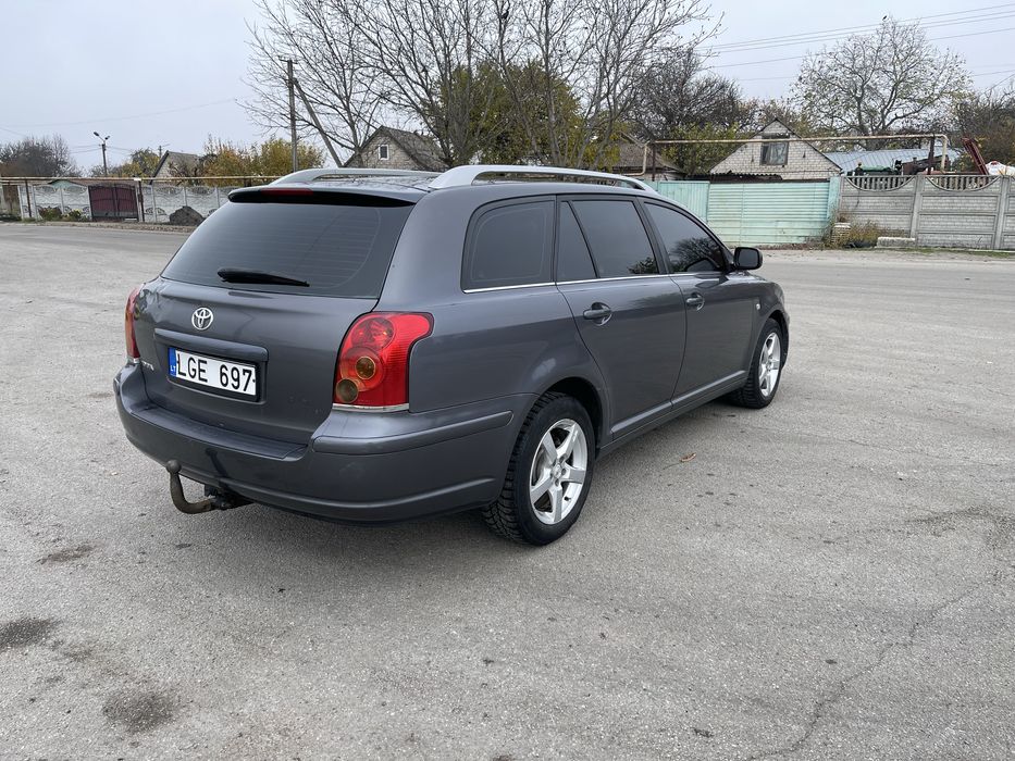 Toyota Avensis тойота авенсис