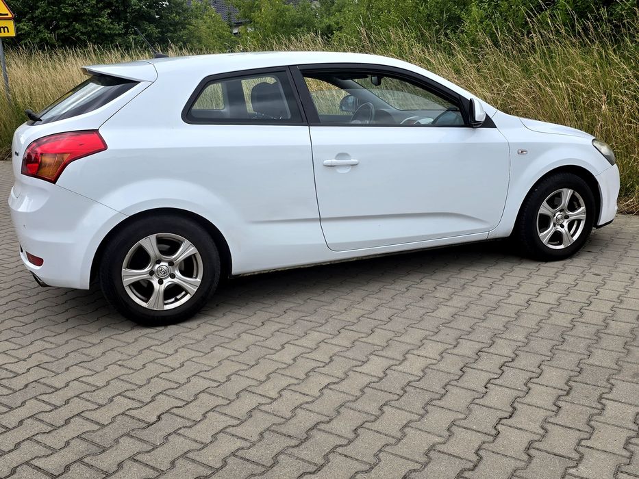 Kia Proceed 1,6 crdi ladne zadbane auto ,nowy rozrząd