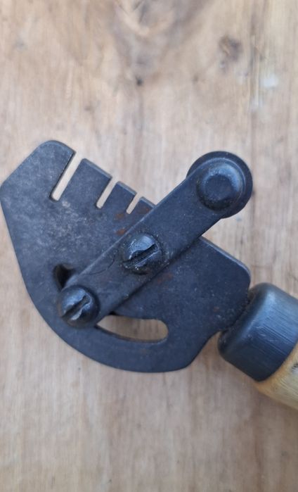 Разводка для пил. Паяльник медный.