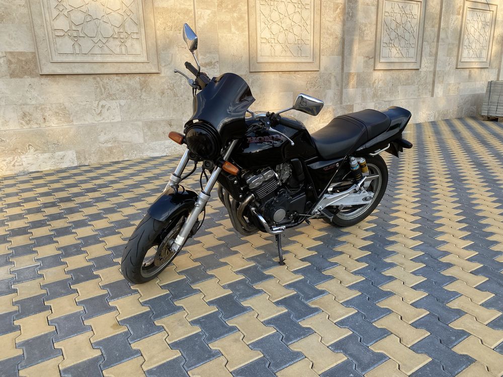 Honda cb 400 sf nc 31 2000г.в.