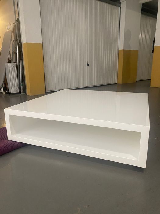 Mesa de centro branca + móvel de apoio em lacado brilhante