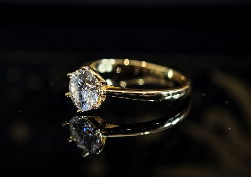 Srebrny pierścionek z 1crt diamentem Moissanitem pozłacany