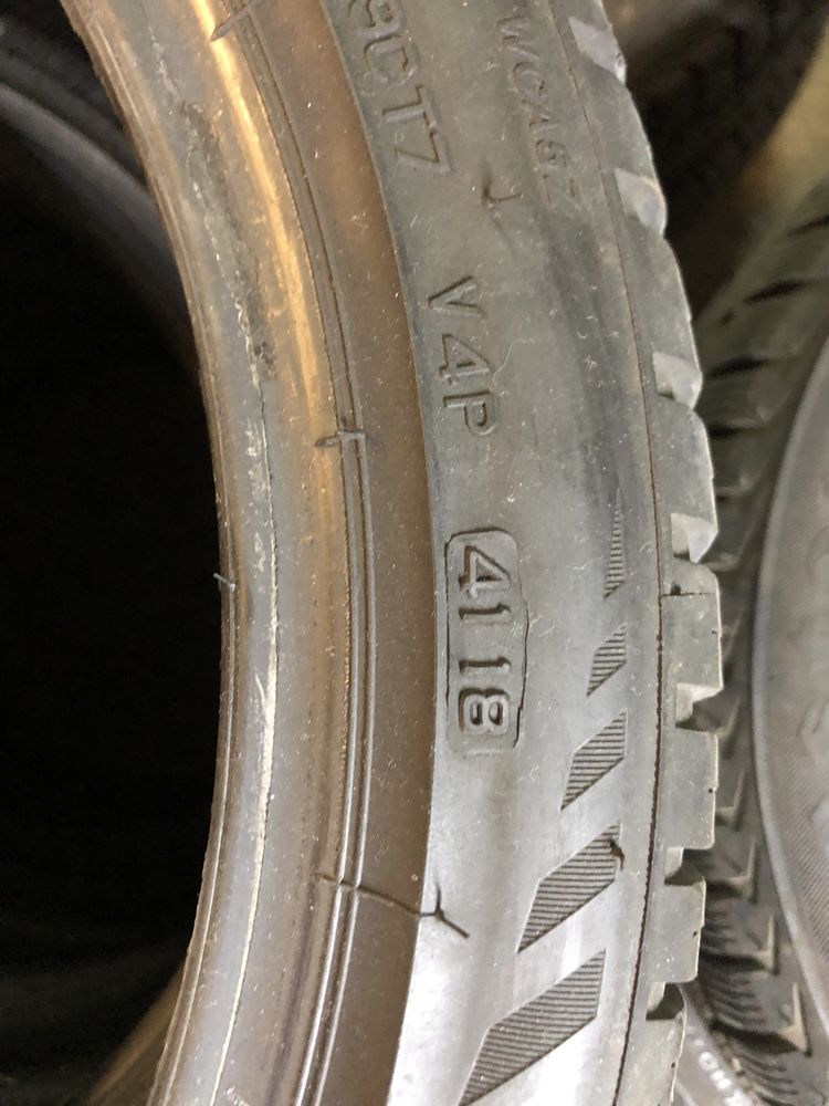 Bridgestone 225/45r18 caloroczne