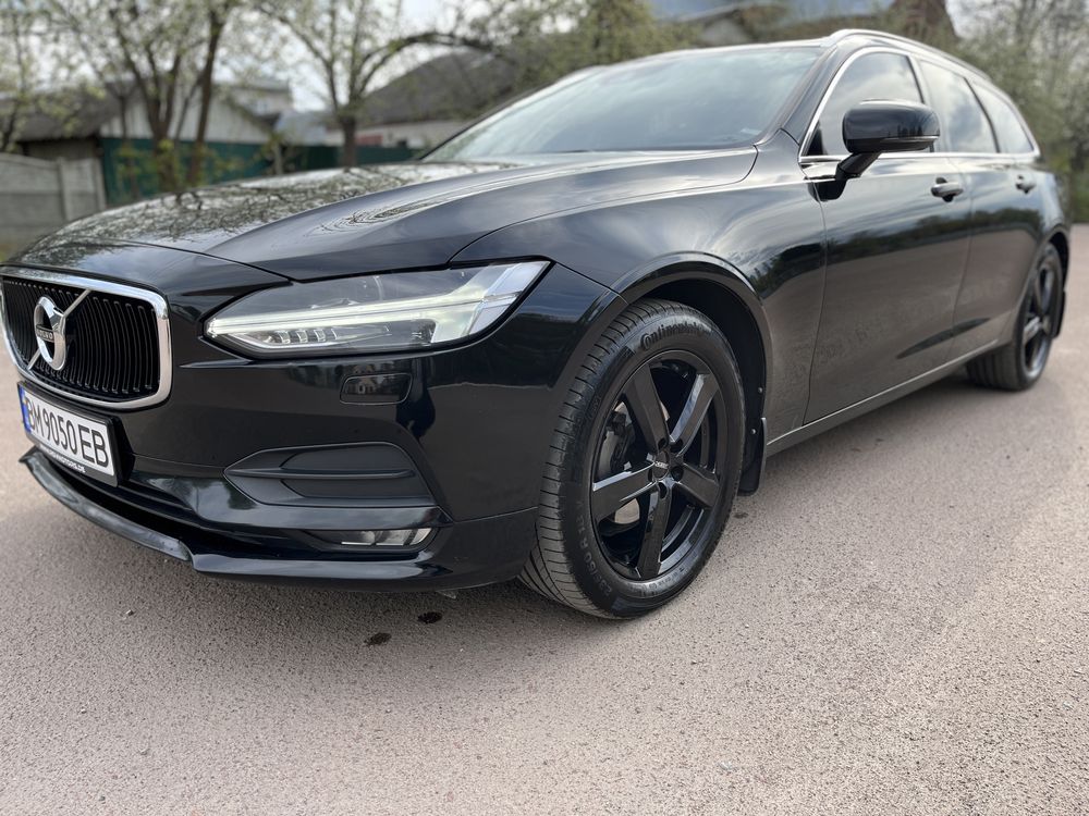 Volvo v90 momentum