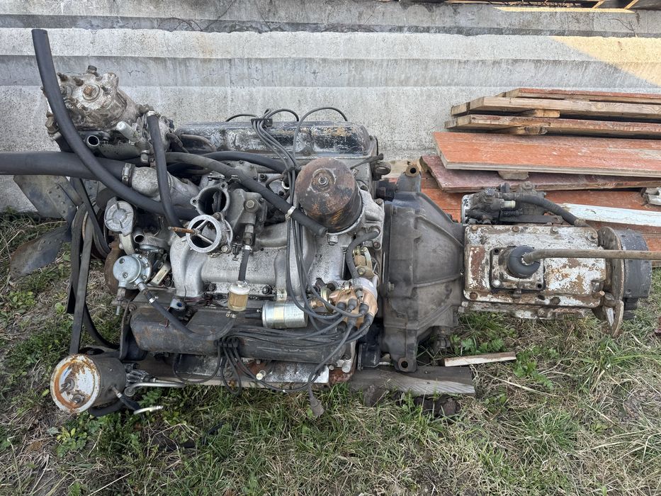 Мотор зо зіла разом із коробкою