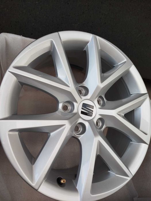 A94# Alufelgi DEMO 16" 5x112 7j et 43 Seat