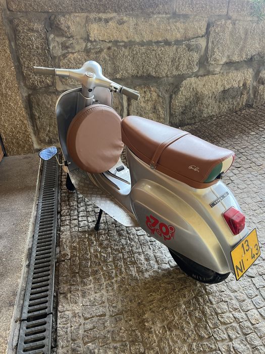 Vespa 50 s ano 1977 nacional