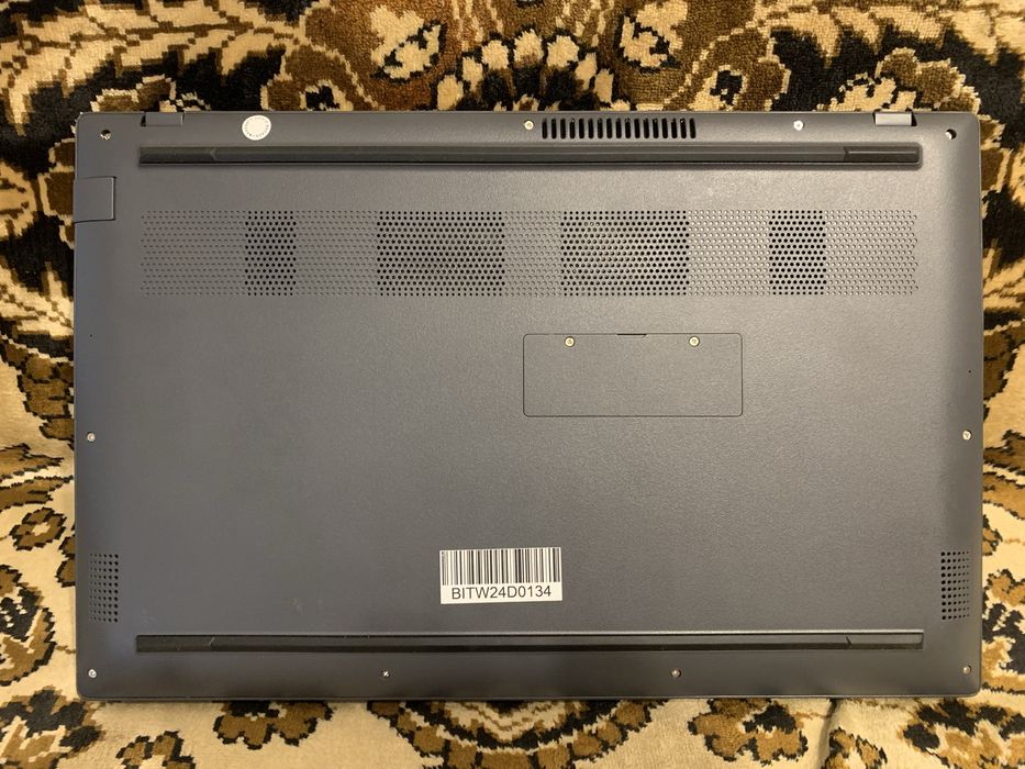 Ноутбук: Pixus Bit, 8/256, win 11 pro.