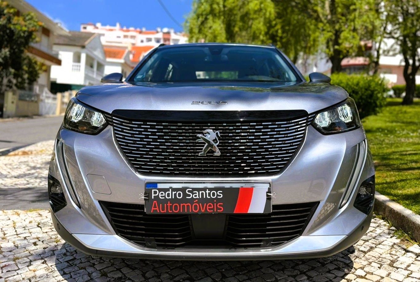 Peugeot 2008 1.2 PureTech Allure EAT8