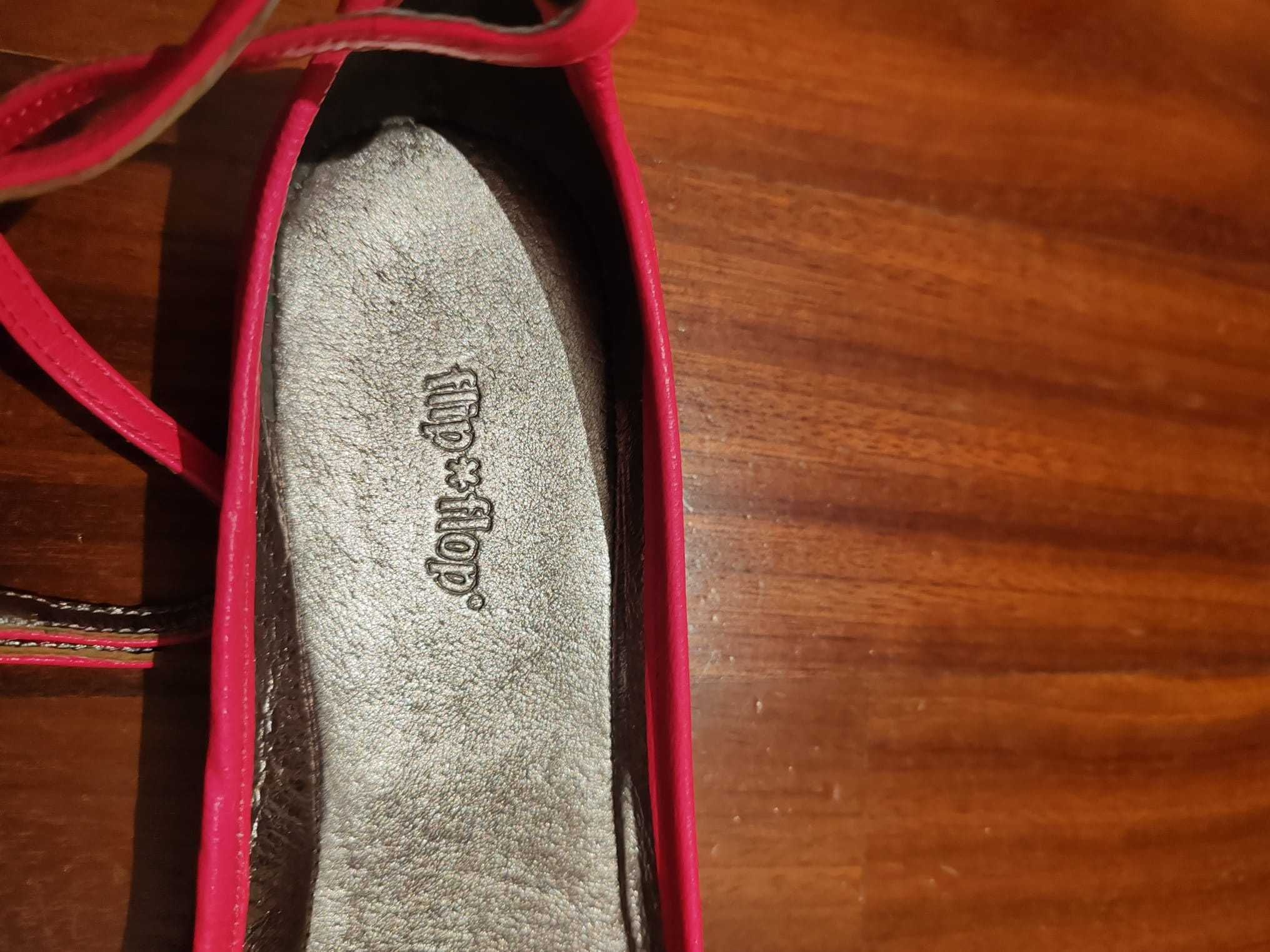 Sabrinas em pele da marca Flip*Flop. Sem uso.