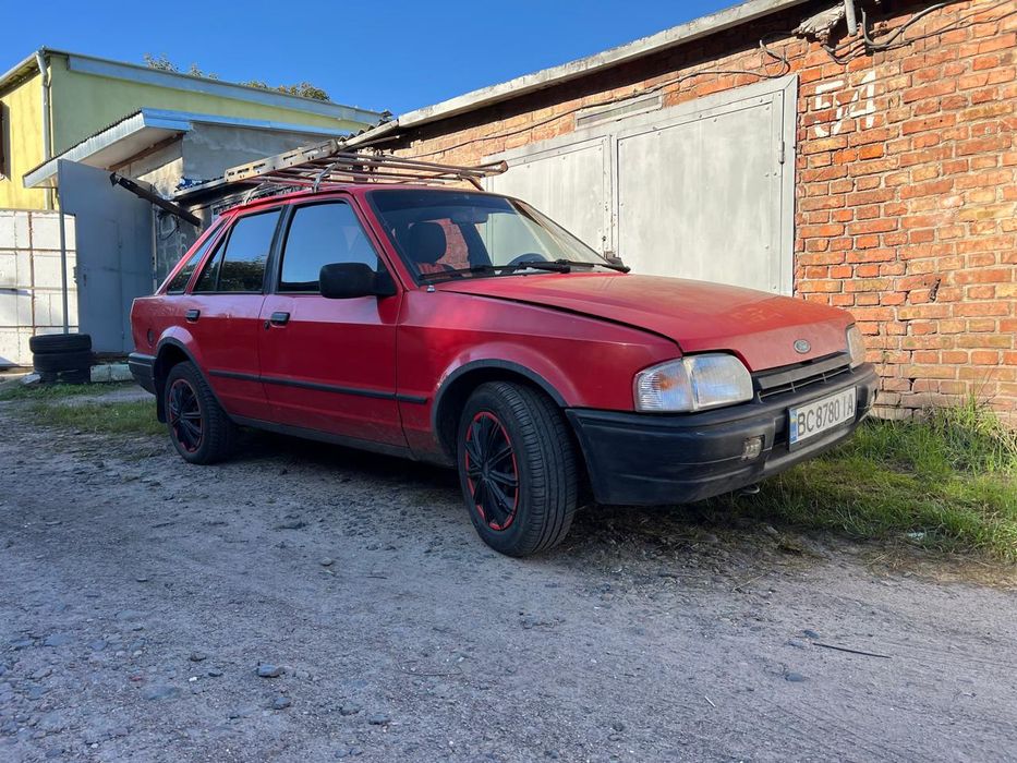 продам Форд Ескорт 1988 рік
