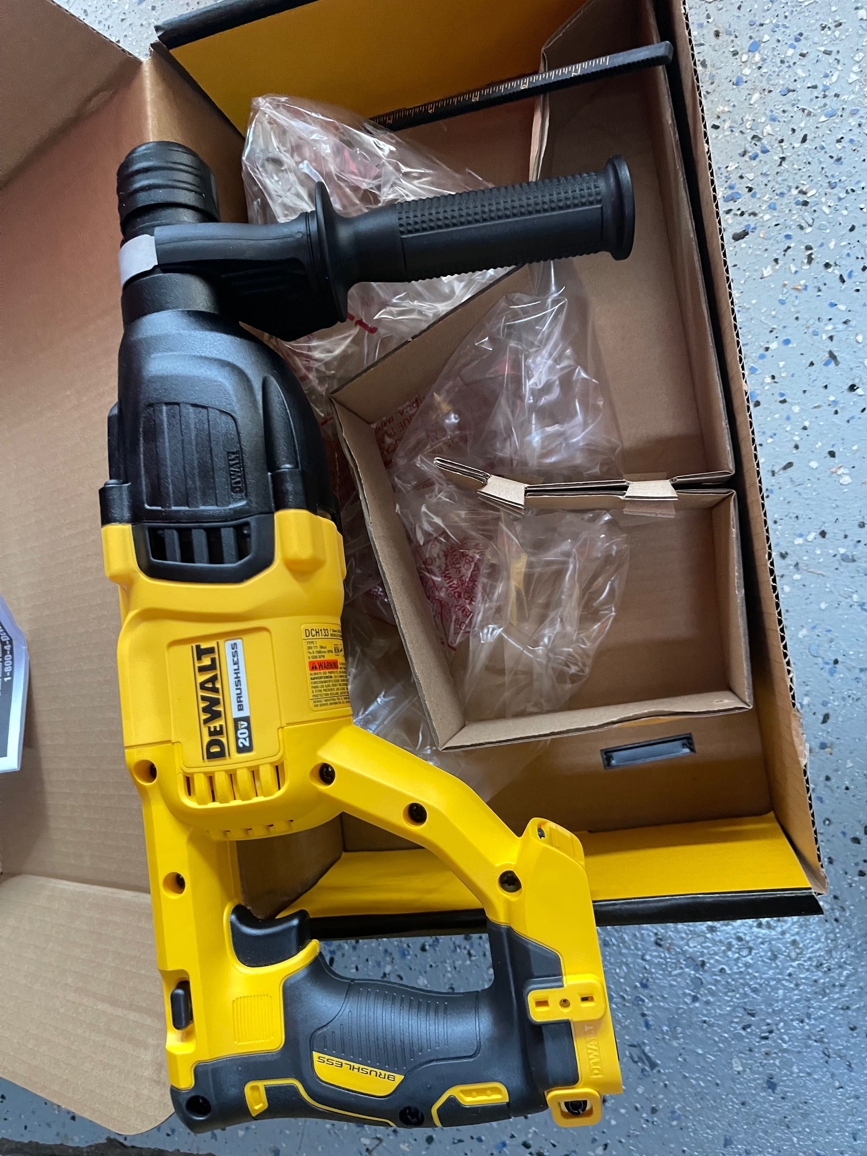Dewalt      Torna