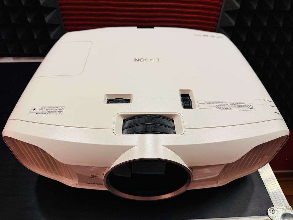 Projektor EPSON EW-TW7200