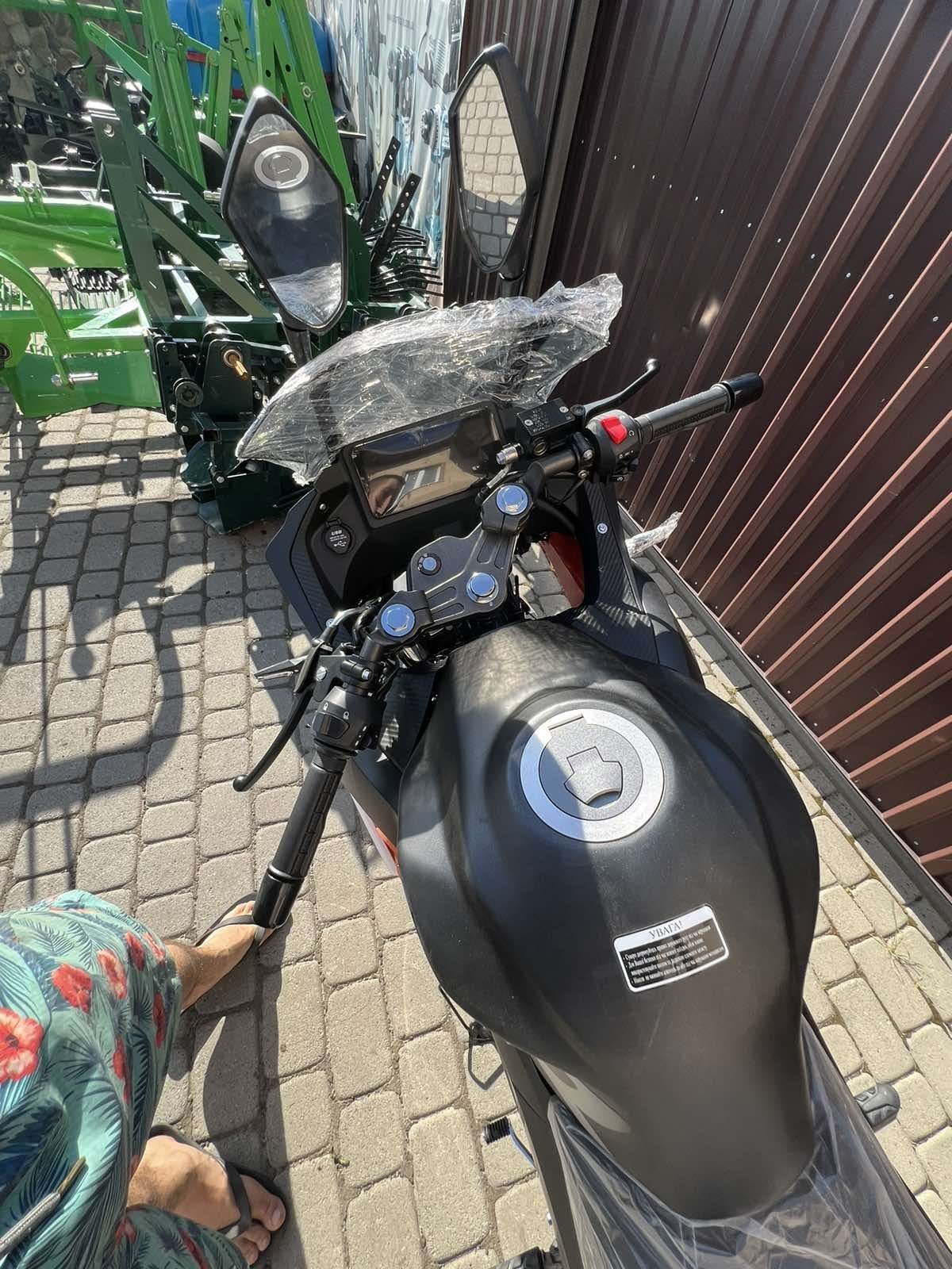 Мотоцикл LIFAN KPR 200-4V