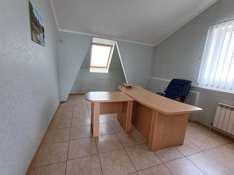 360м2 три поверхи по 80м2+підвал