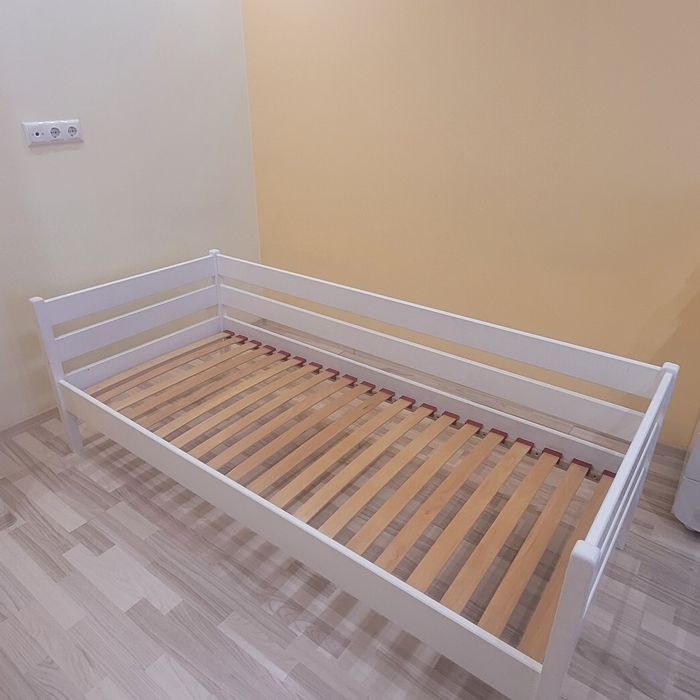 Ліжко дитяче, для підлітка з матрасом