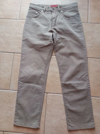 Spodnie Pierre Cardin W33L32.