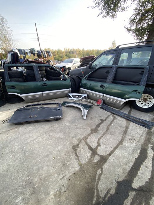 Нісан Террано 2. Кузов та його частини