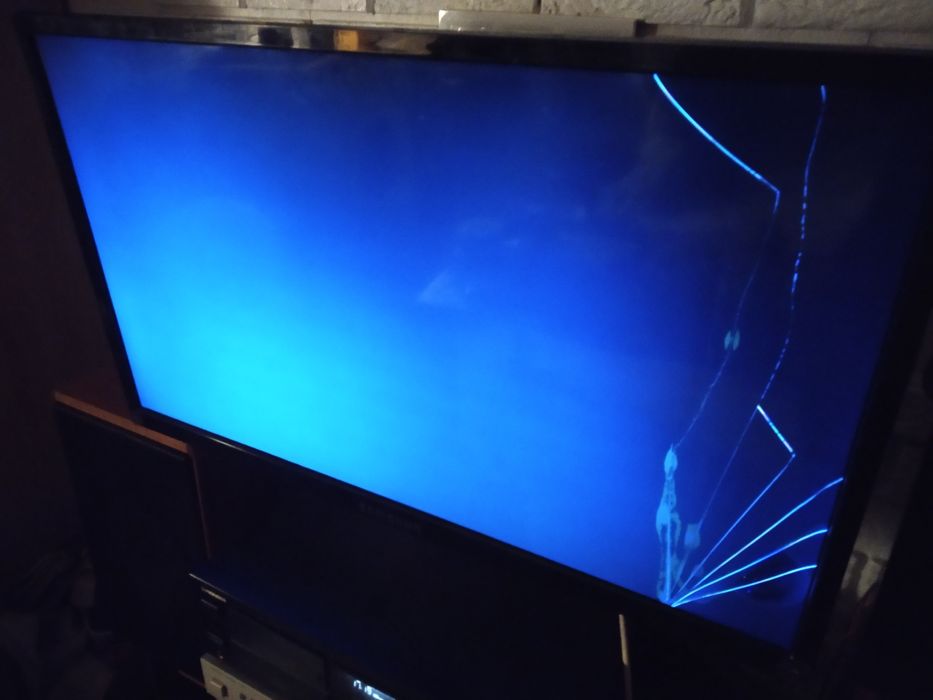 Smart Led tv Samsung L34 (32 дюйма).