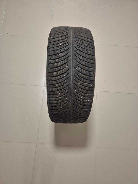Шини зимові MICHELIN Pilot Alpin 5 SUV 285/40/R21