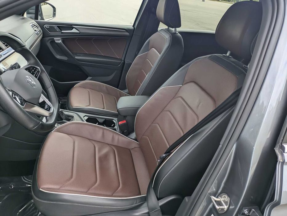 Volkswagen Tiguan      2022