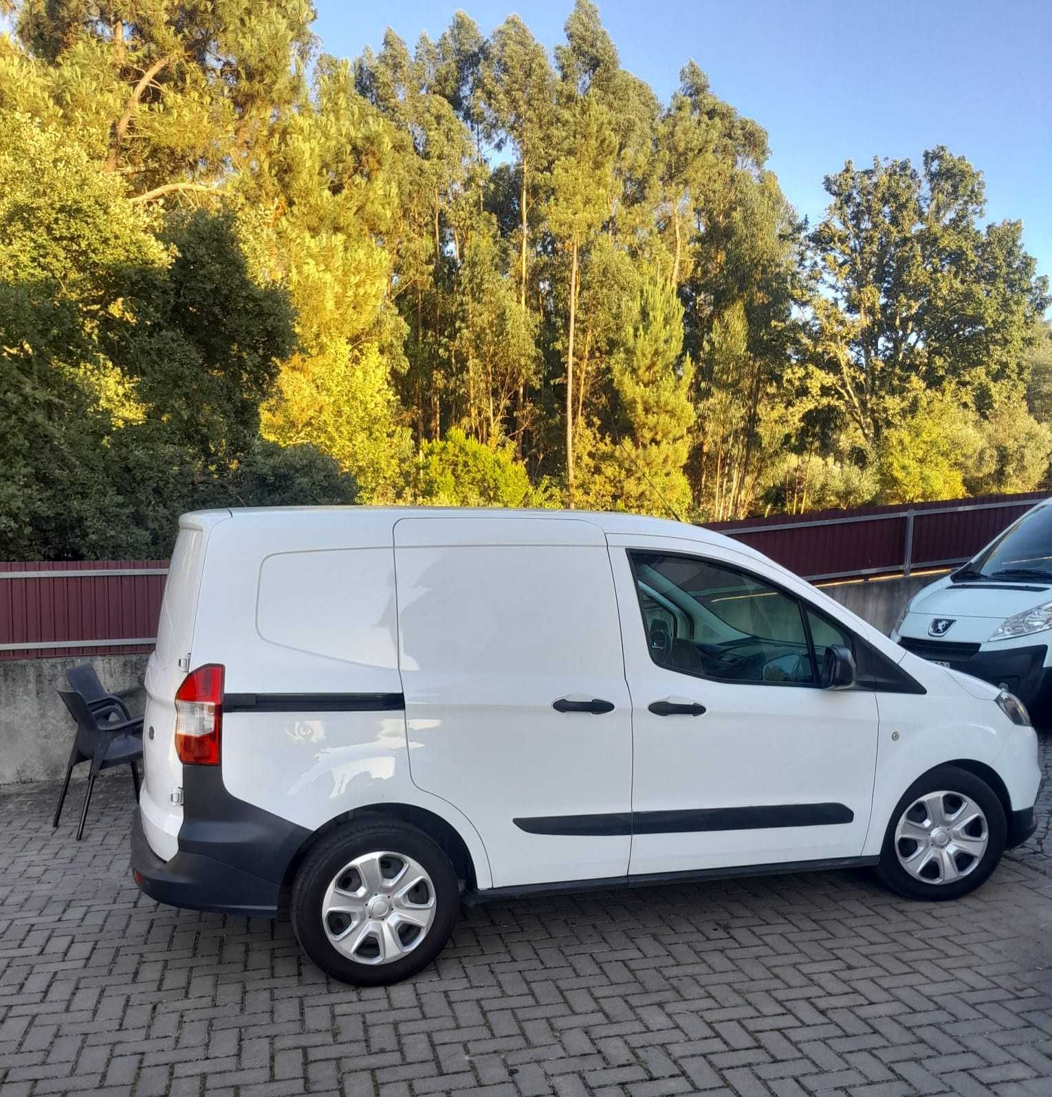 Ford Transit Courier