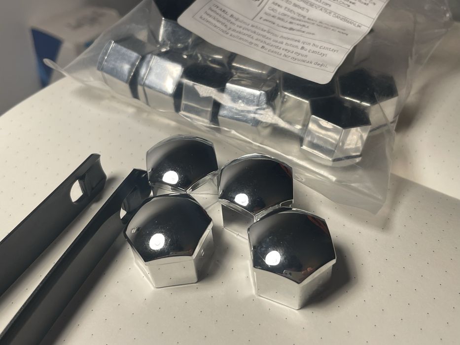 Tampas para parafusos das rodas