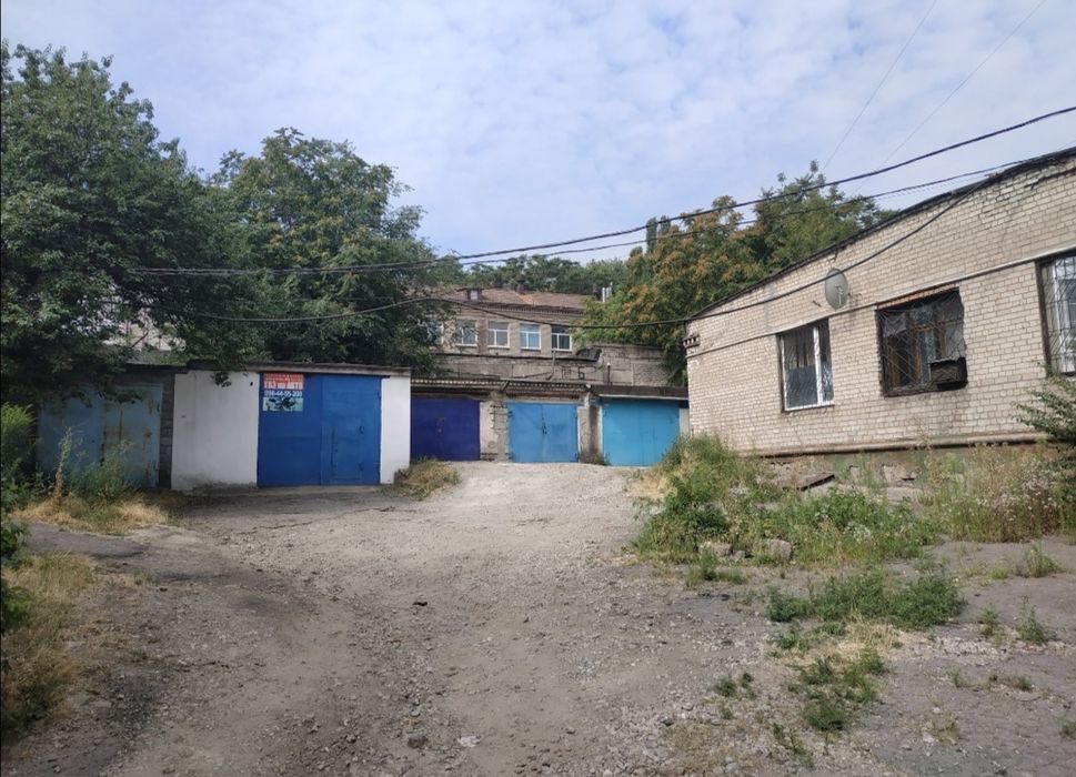 Здам в оренду БОКС ГАРАЖ  40 кв на Звенигородскій 4 (Бойко)