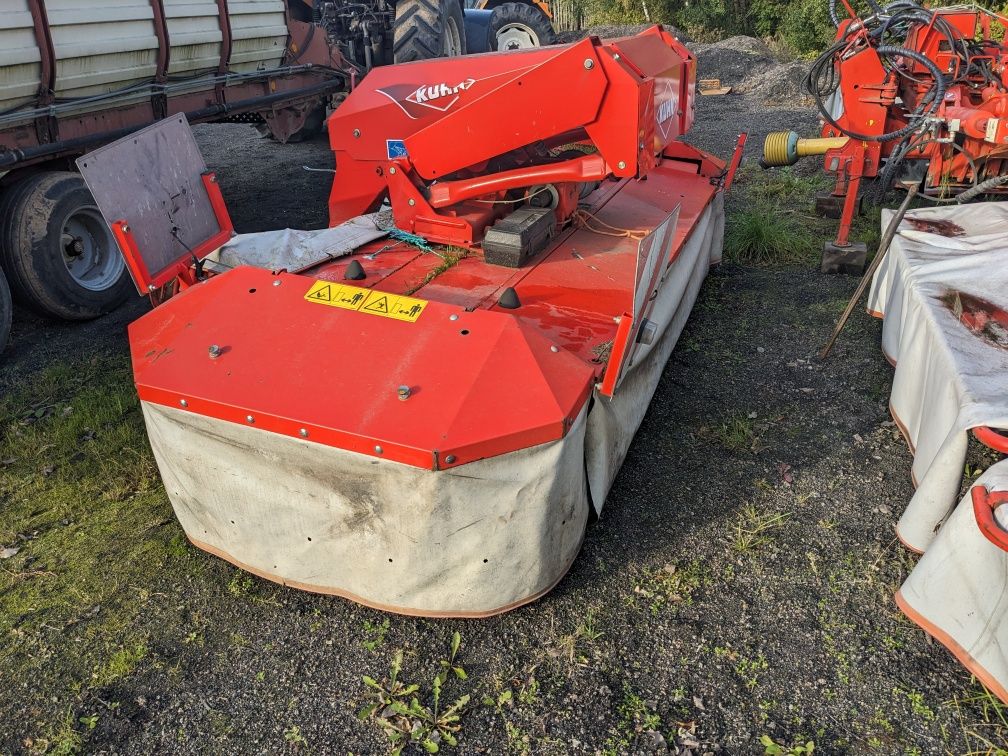 Kuhn FC883-FF motyl zestaw tył i przód
