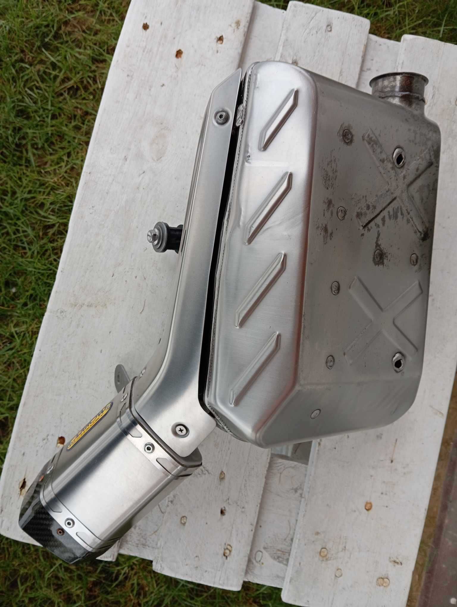Tlumik ARROW Carbon Triumph Speed Triple 765 R RS Wydech Wysylka
