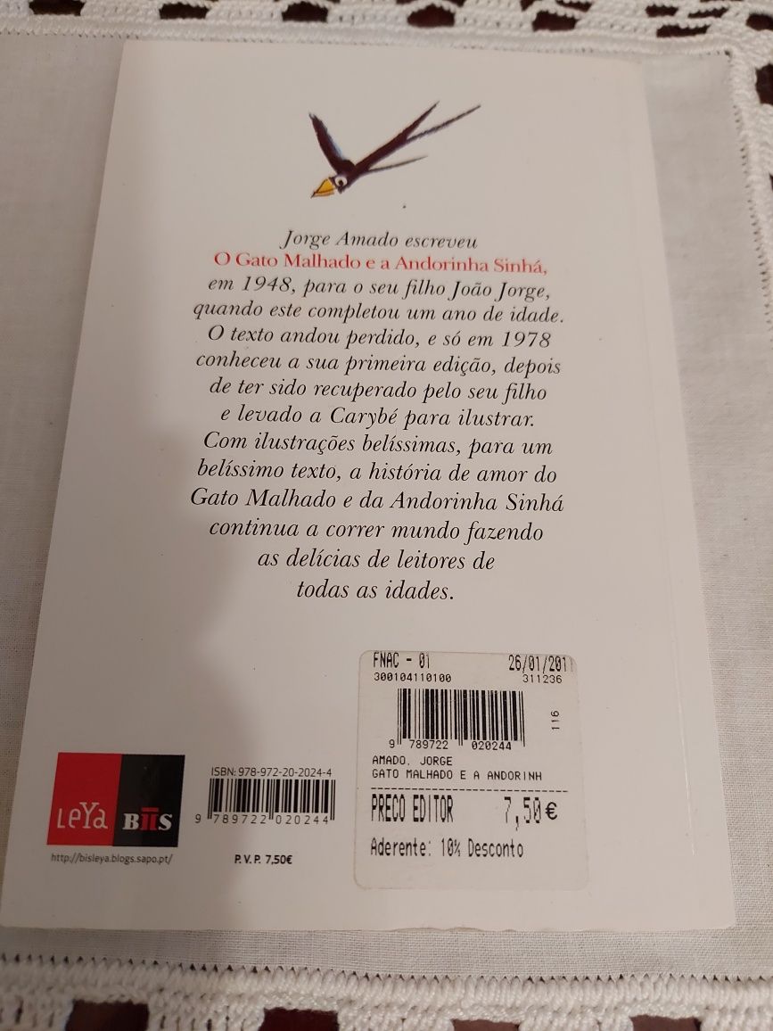 Livro "O Gato Malhado e a Andorinha Sinhá".