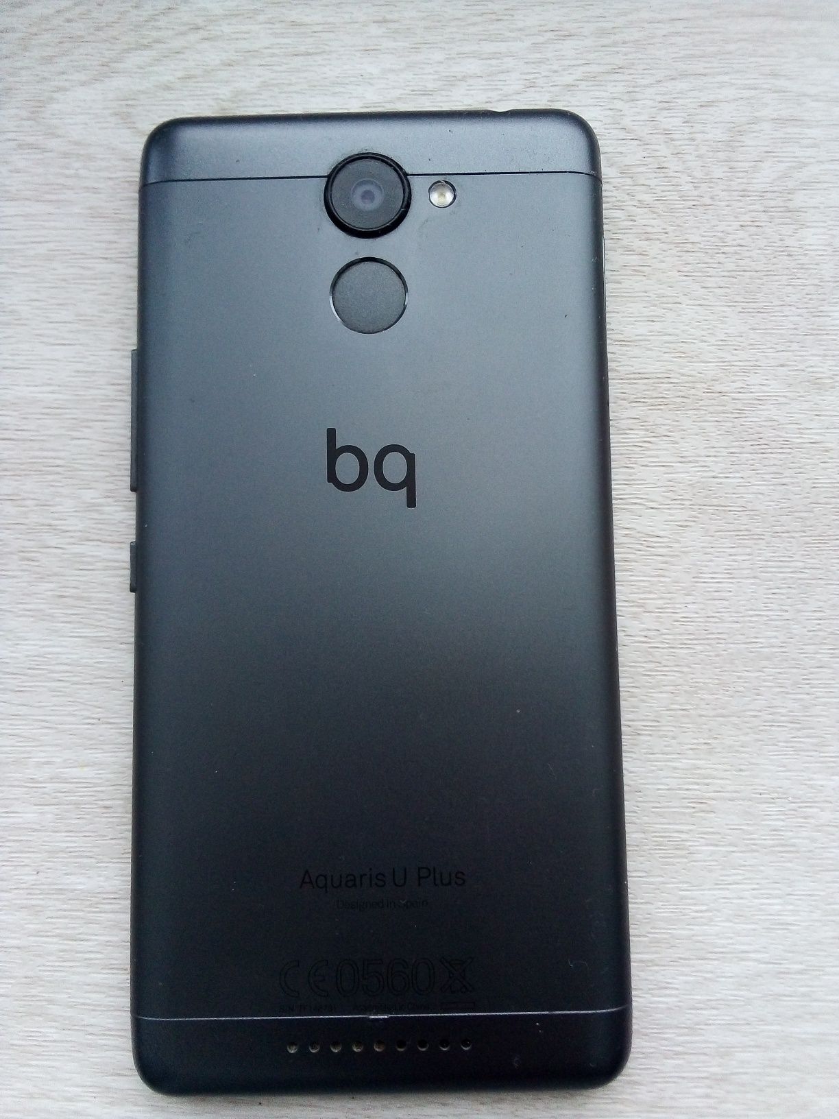Телефон apvaris U Plus