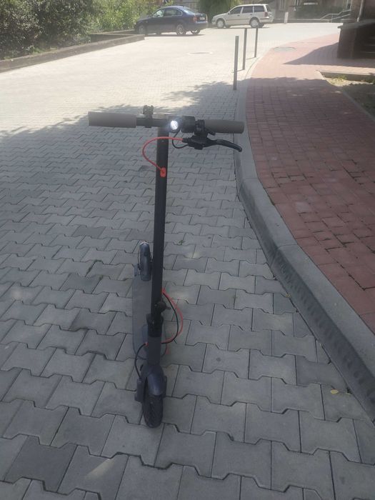 Електросамокат привезений з Європи.