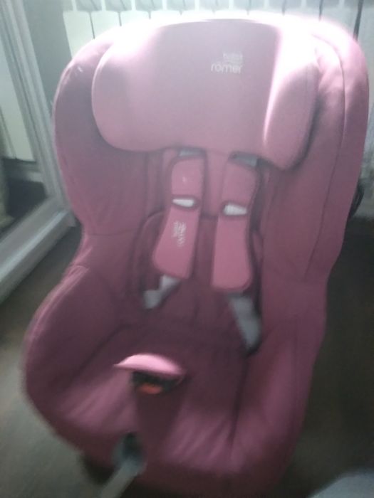 Продам автокресло Britax romer